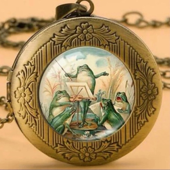 𝅺FROG Musicians open Photo Locket Necklace. New - Picture 1 of 8